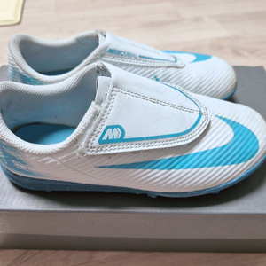 나이키 키즈 축구화 190