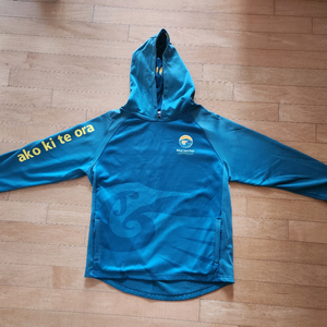 뉴질랜드 머레이스 배이 중학교 교복