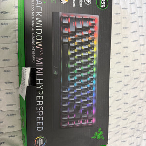 레이저 블랙위도우v3 게이밍 키보드