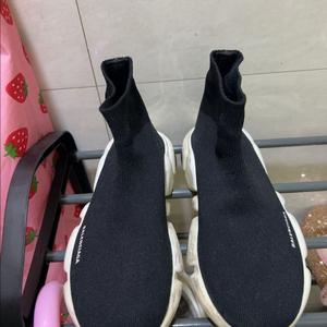 180-190)키즈 발렌시아가 니트 스니커즈