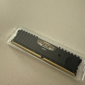 커세어 벤젠스 DDR4 16GB 3200mhz
