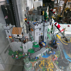 레고 10305 사자기사의성