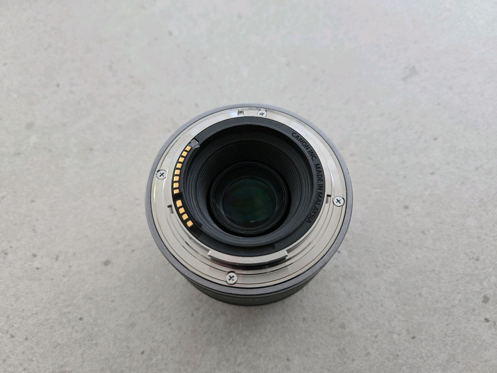 캐논 rf 50mm f1.8 렌즈 판매합니다. 50.8--1