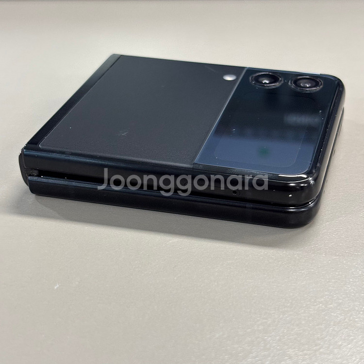 갤럭시Z플립3 블랙색상 256용량 가성비 꿀매물 서브용 배달용 게임용 추천 판매--3