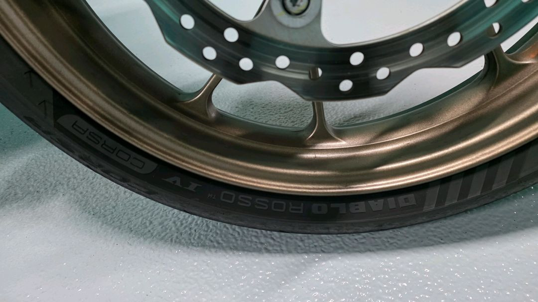 혼다 CB125R 이미지