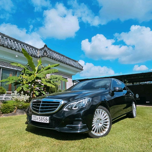 2016년형 벤츠 E300 자연흡기 마지막모델 판매합니다