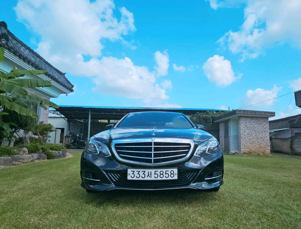 2016년형 벤츠 E300 자연흡기 마지막모델 판매합니다--4