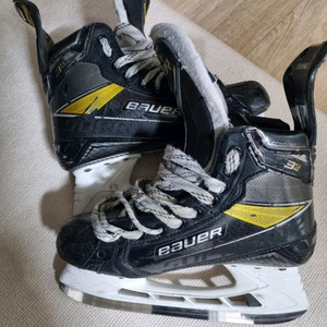 Bauer 하키용 스케이트