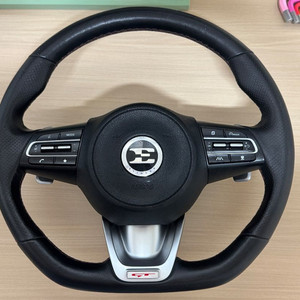 스팅어 gt d컷 디컷 핸들 (열선 가능), 에어백 포함 구형 에어백