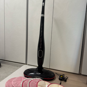 휴스톰 물걸레 무선 청소기