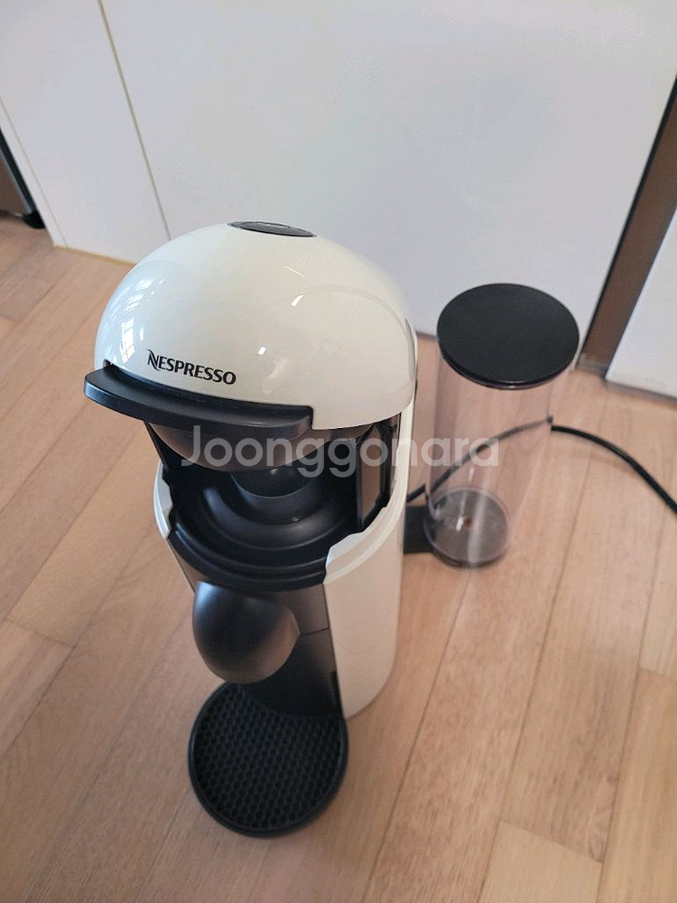 네스프레소 버츄오 플러스 캡슐커피머신--1