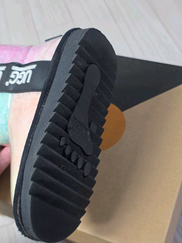 UGG 어그 키즈 클리어 레인보우 부츠 1회착용 140-155 이미지