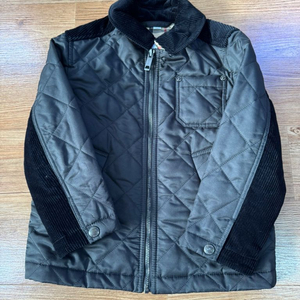 버버리키즈 6y 퀄팅자켓 블랙 팝니다