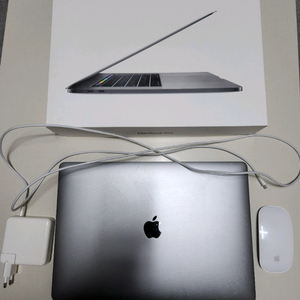 맥북프로 A1707 판매합니다.