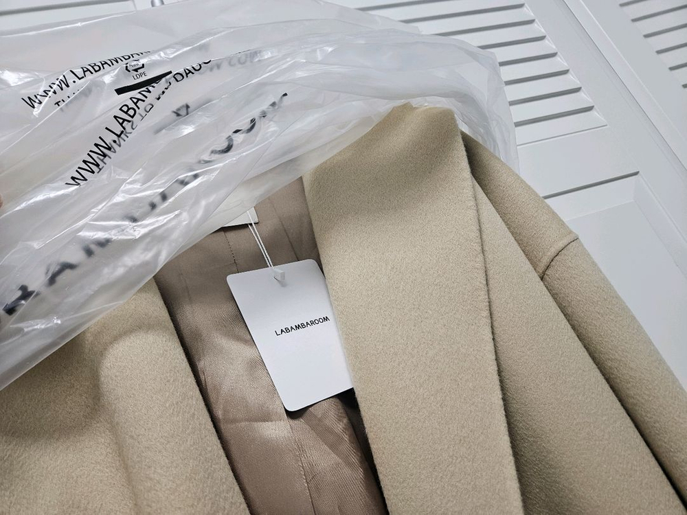 라밤바룸 숄 볼륨 울캐시 코트 새상품--8