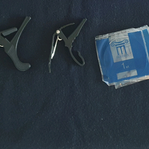 기타 카포 피크 조율기 팝니다