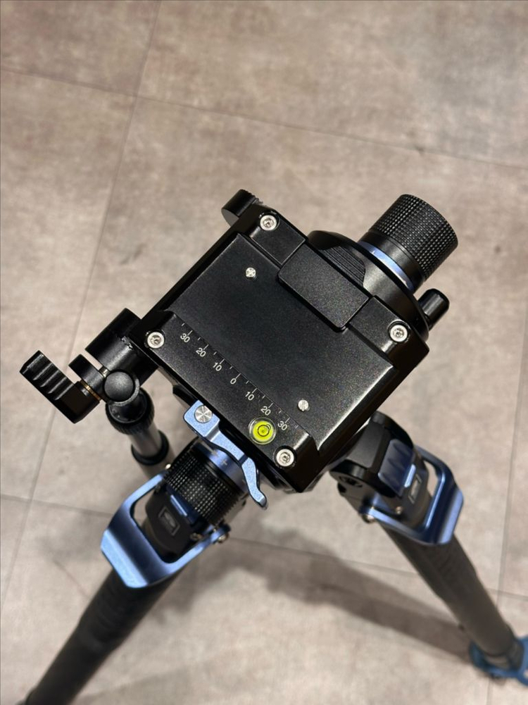 시루이 svt75 + svh15 비디오 삼각대 헤드 이미지