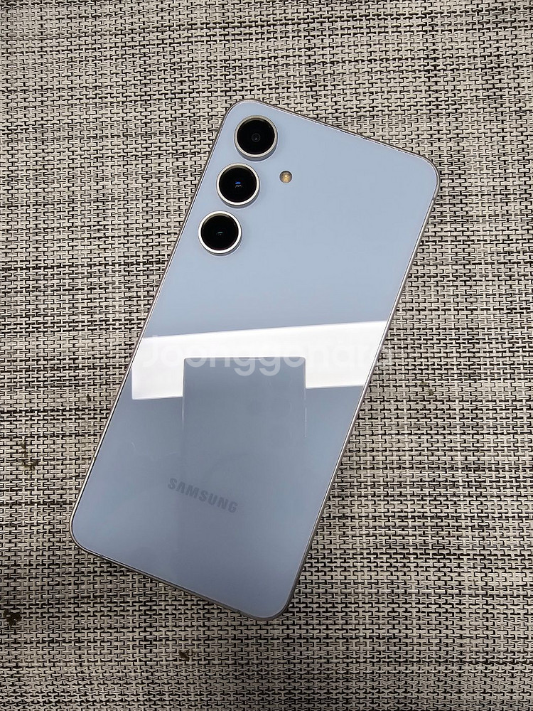 (특SSS급) 갤럭시 S24FE 256G 블루 24년 11월개통 액정무기스 검수완료 공기계 48만팝니다@--0