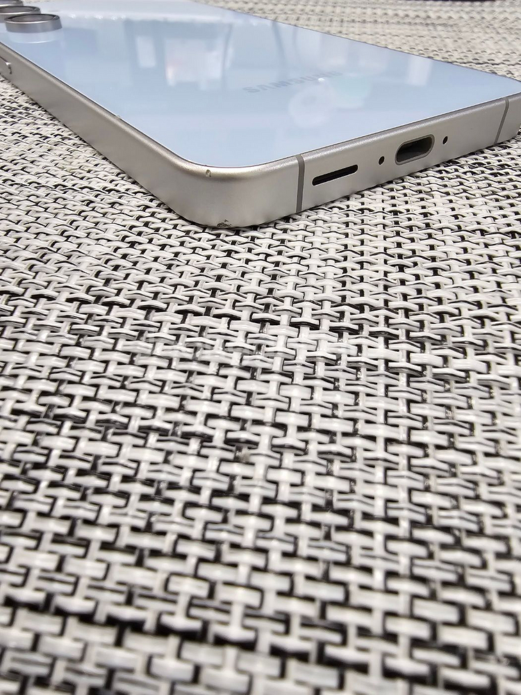 (특SSS급) 갤럭시 S24FE 256G 블루 24년 11월개통 액정무기스 검수완료 공기계 48만팝니다@--5