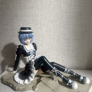 에반게리온 고전 고스로리 레이 피규어