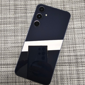 (신폰급) 갤럭시 퀀텀5 128G 블랙 25년 5월개통 정상해지 하자일절없는 초S급 선물용 32만팝니다@