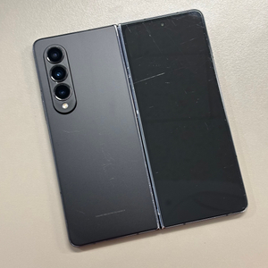 갤럭시폴드4 블랙색상 256용량 동일기종대비 가성비 꿀매물 서브용 네비용 영상시청용 추천