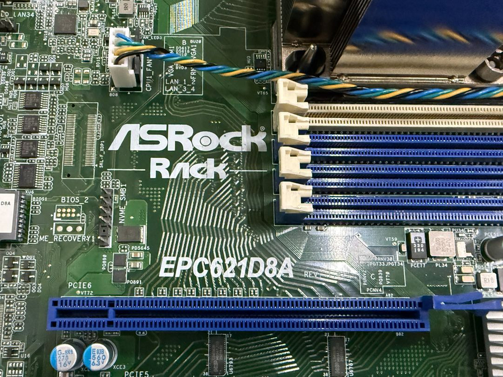 ASRock RACK EPC621D8A 제온 서버 메인보드 스케일러블 1~2세대용 이미지