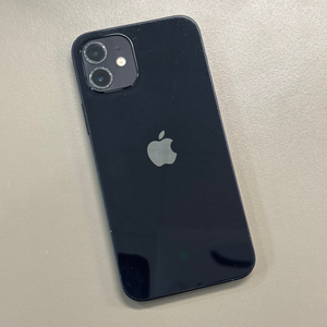 아이폰12 블랙색상 128용량 배터리81% 미파손 무잔상 상태좋은 단말기