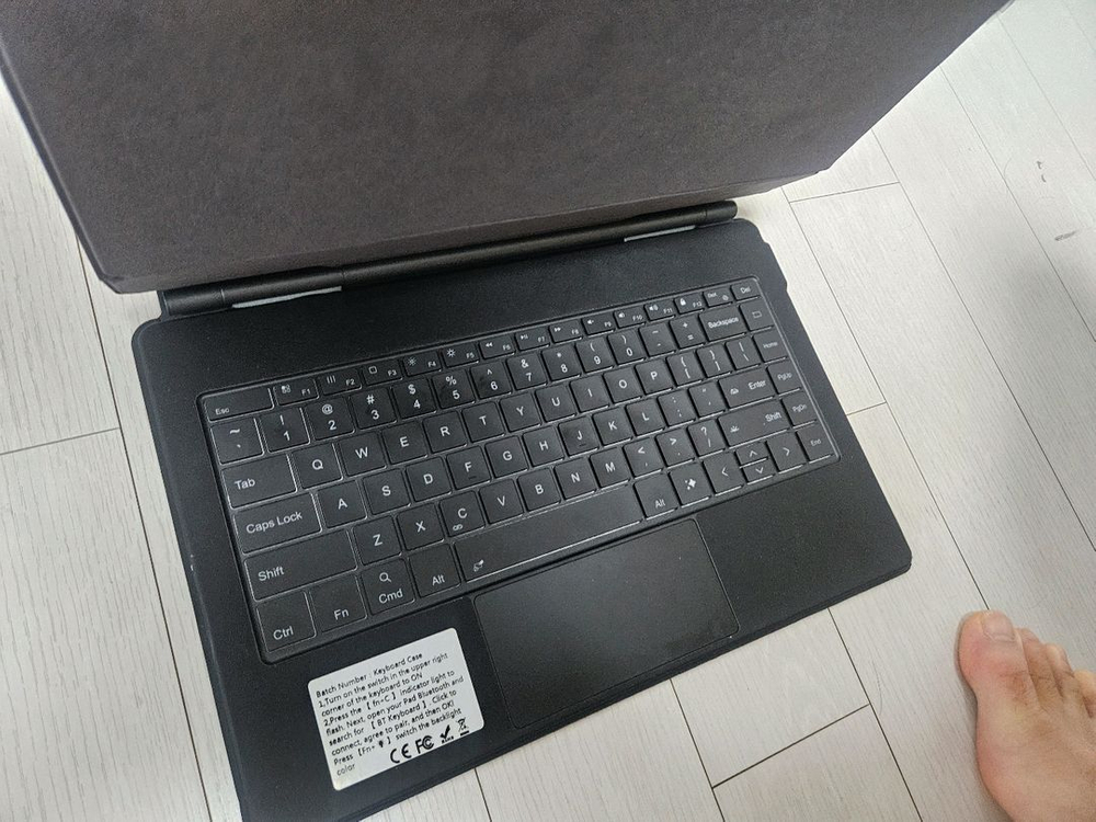 갤럭시탭 s11 매직키보드 새상품 터치패드 백라이트--2