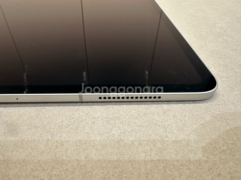 아이패드 프로 13 m4 1tb 셀룰러 제품 판매합니다--6