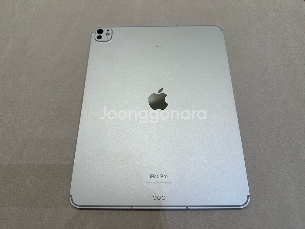 아이패드 프로 13 m4 1tb 셀룰러 제품 판매합니다--8