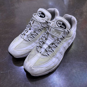 나이키 에어맥스95 화이트 스니커즈 슈즈 270 이미지