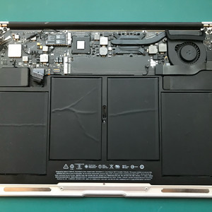 맥북에어 2012 부품용 팝니다(내용필독)