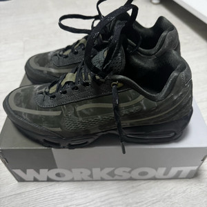 나이키x웍스아웃 에어맥스95 (260) 올리브