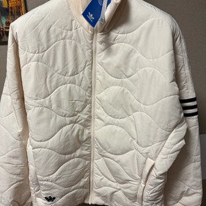 아디다스 패딩 자켓 S 새상품 아이보리