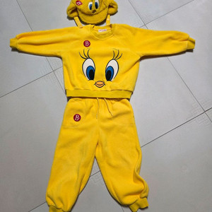 베베드피노 트위티 기모 상하복 110사이즈