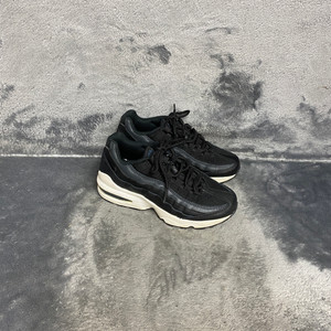 나이키 에어맥스95 운동화 225