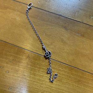 구찌 더블 G 키 팔찌