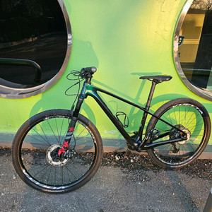 2023 첼로 크로노 80 풀카본 mtb판매합니다.