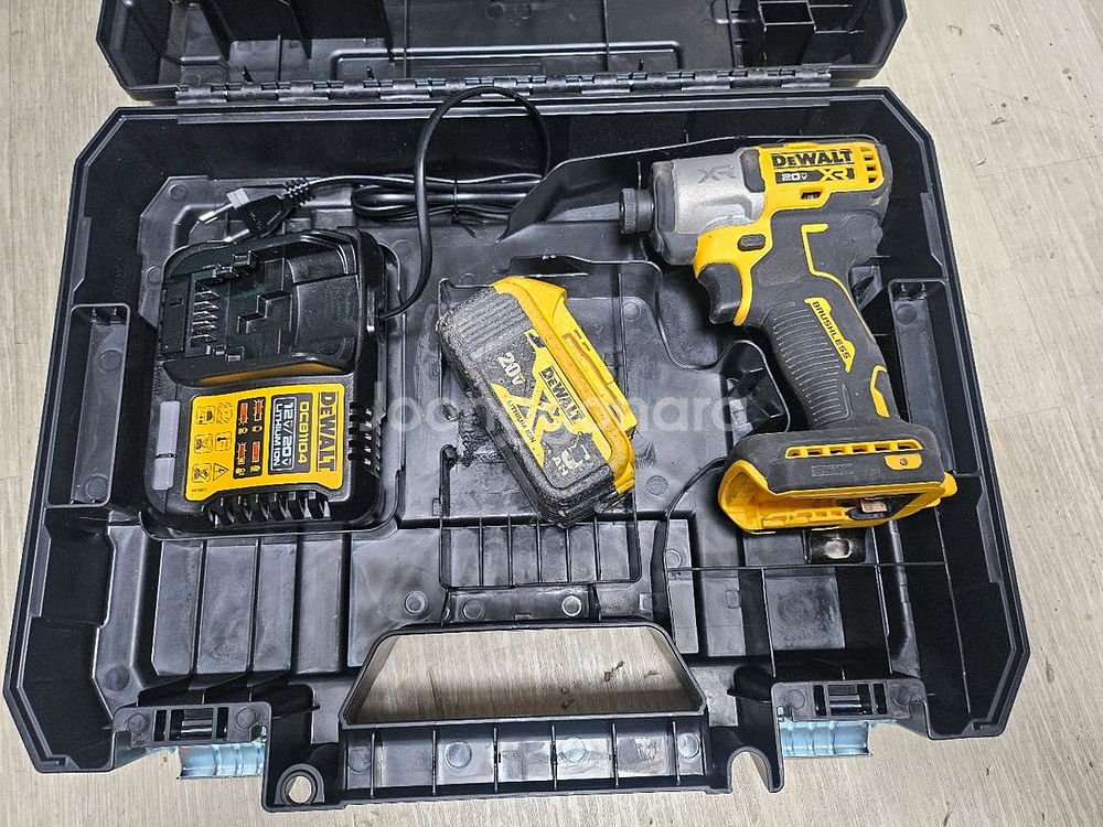 디월트 DCF845 충전 임팩 드라이버 드릴 세트--0