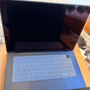 맥북 에어 M2 15인치 8GB/256GB