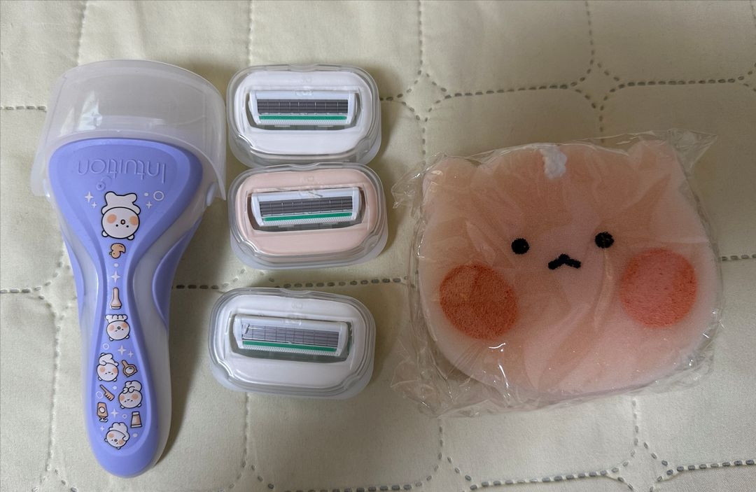 인튜션 여성용 면도기 세트 이미지