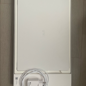 LG 그램 프로 16인치 16Z90TP-KD7WK 화이트 팝니다.