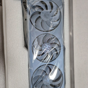 9070xt 헬하운드 화이트