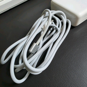 맥세이프 케이블만 미사용