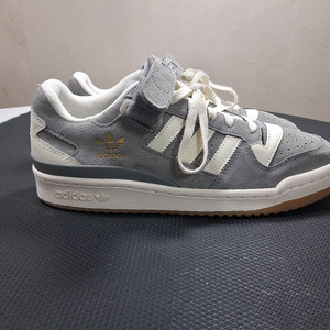 아디다스 포럼 로우 그레이 255~265(택265)