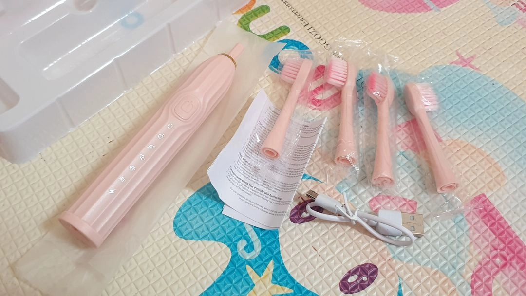 충전식 전동칫솔 핑크 이미지