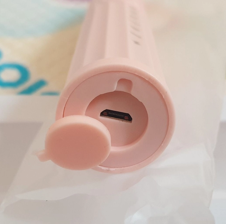 충전식 전동칫솔 핑크 이미지