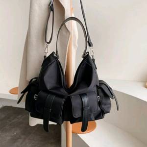 나일론 블랙 포켓 숄더백 크로스백