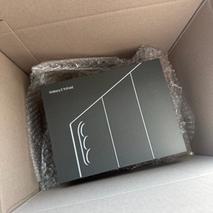 갤럭시 트라이폴드 미개봉 새상품